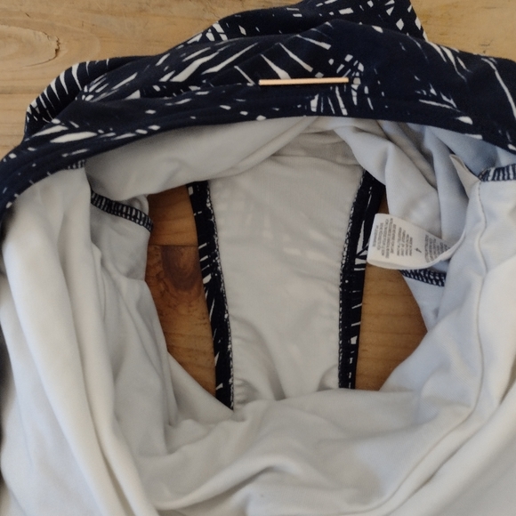 Michael Michael Kors Palm Leaf Print Deep V Twist One Piece Swimsuit Size M - Picture 7 of 13